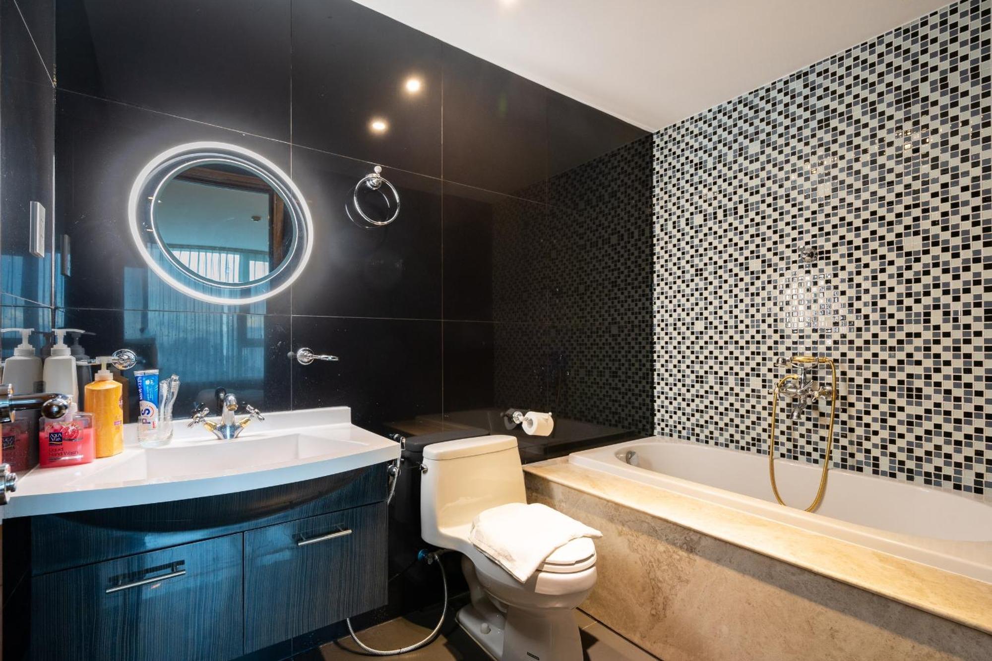 Leman Luxury 2br In Near Ben Thanh D1 Apartment *